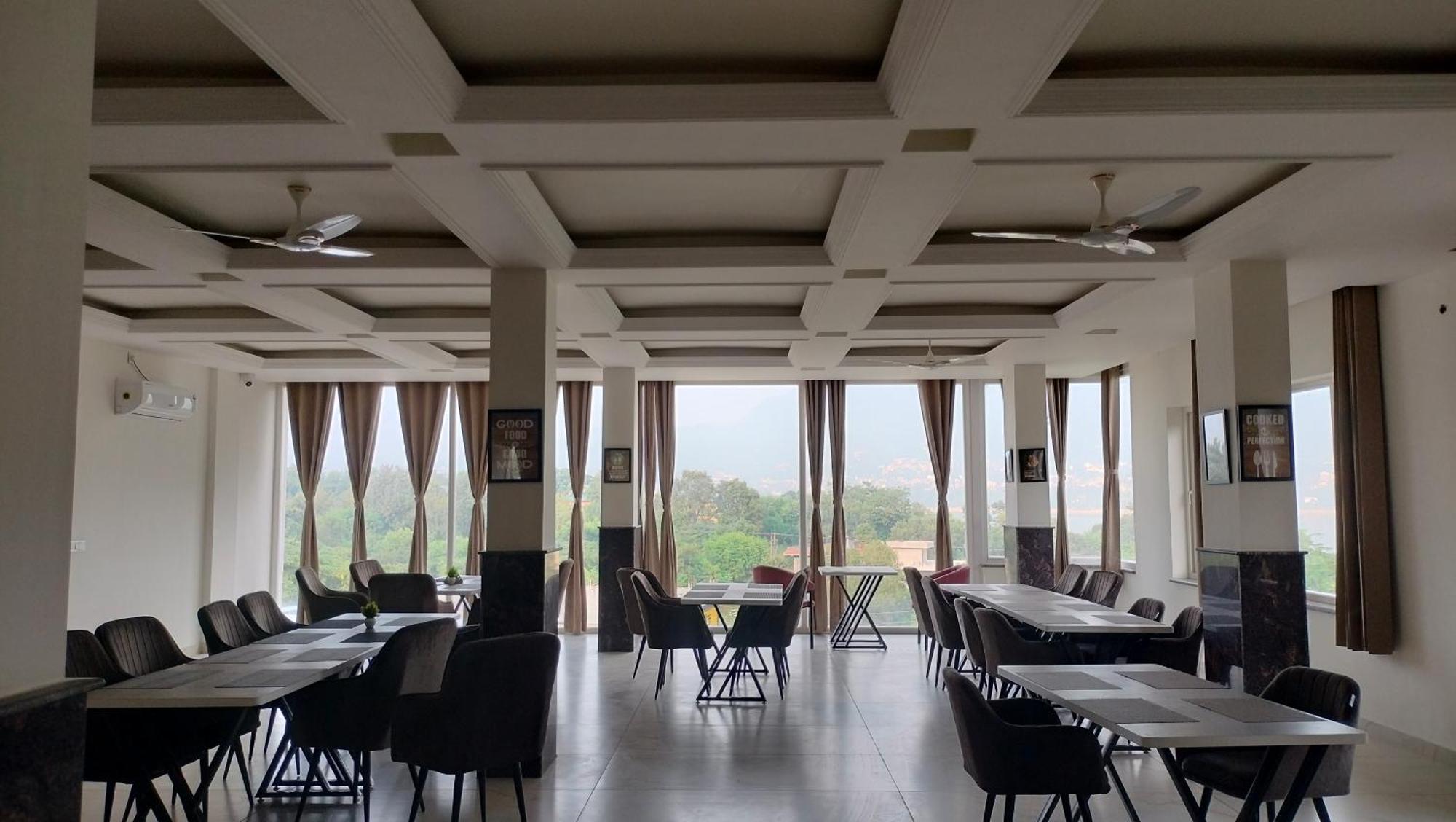 Govind Sagar View Hotel & Restaurant Bilaspur  Eksteriør billede