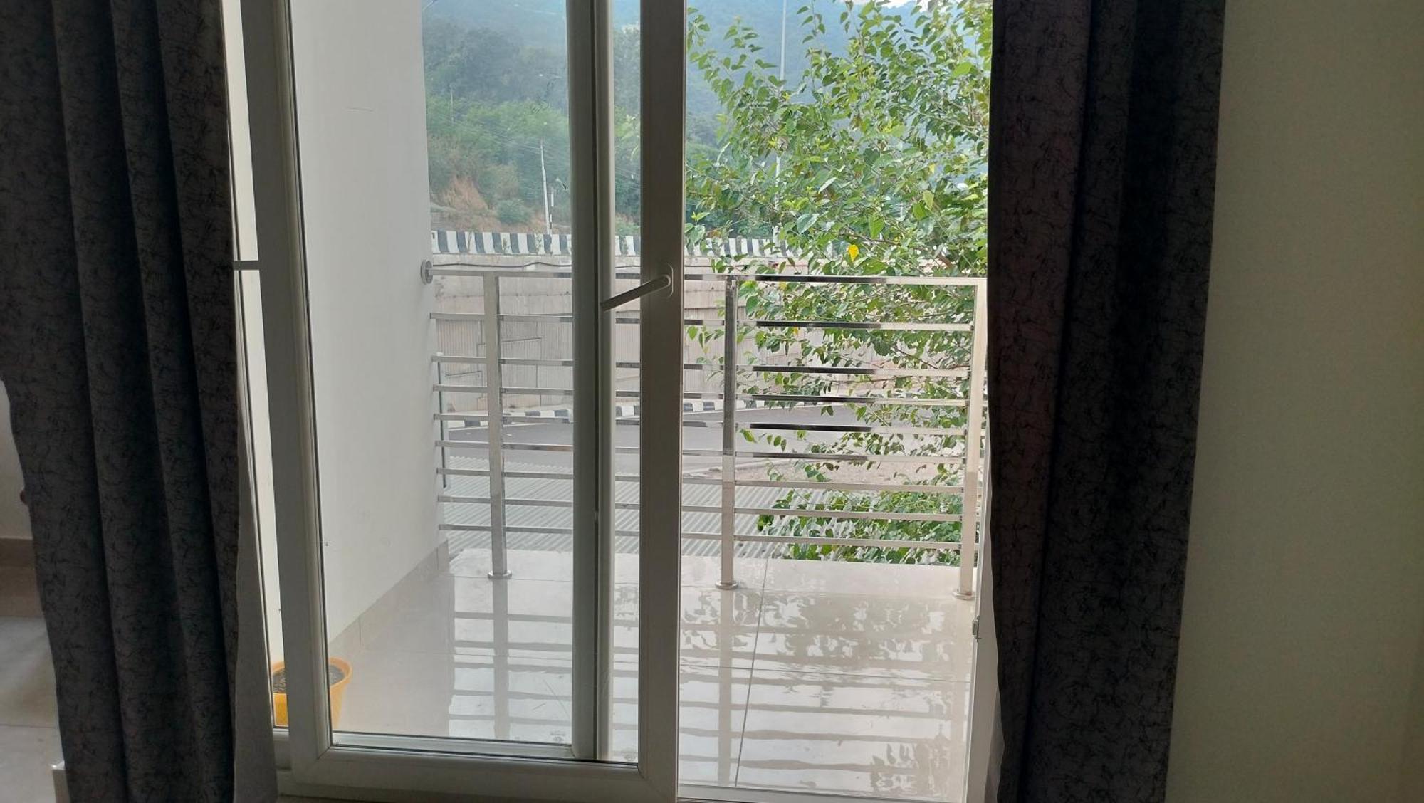 Govind Sagar View Hotel & Restaurant Bilaspur  Eksteriør billede