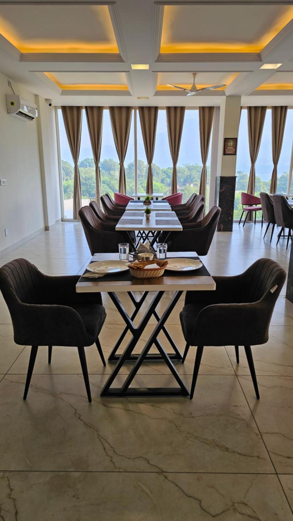 Govind Sagar View Hotel & Restaurant Bilaspur  Eksteriør billede