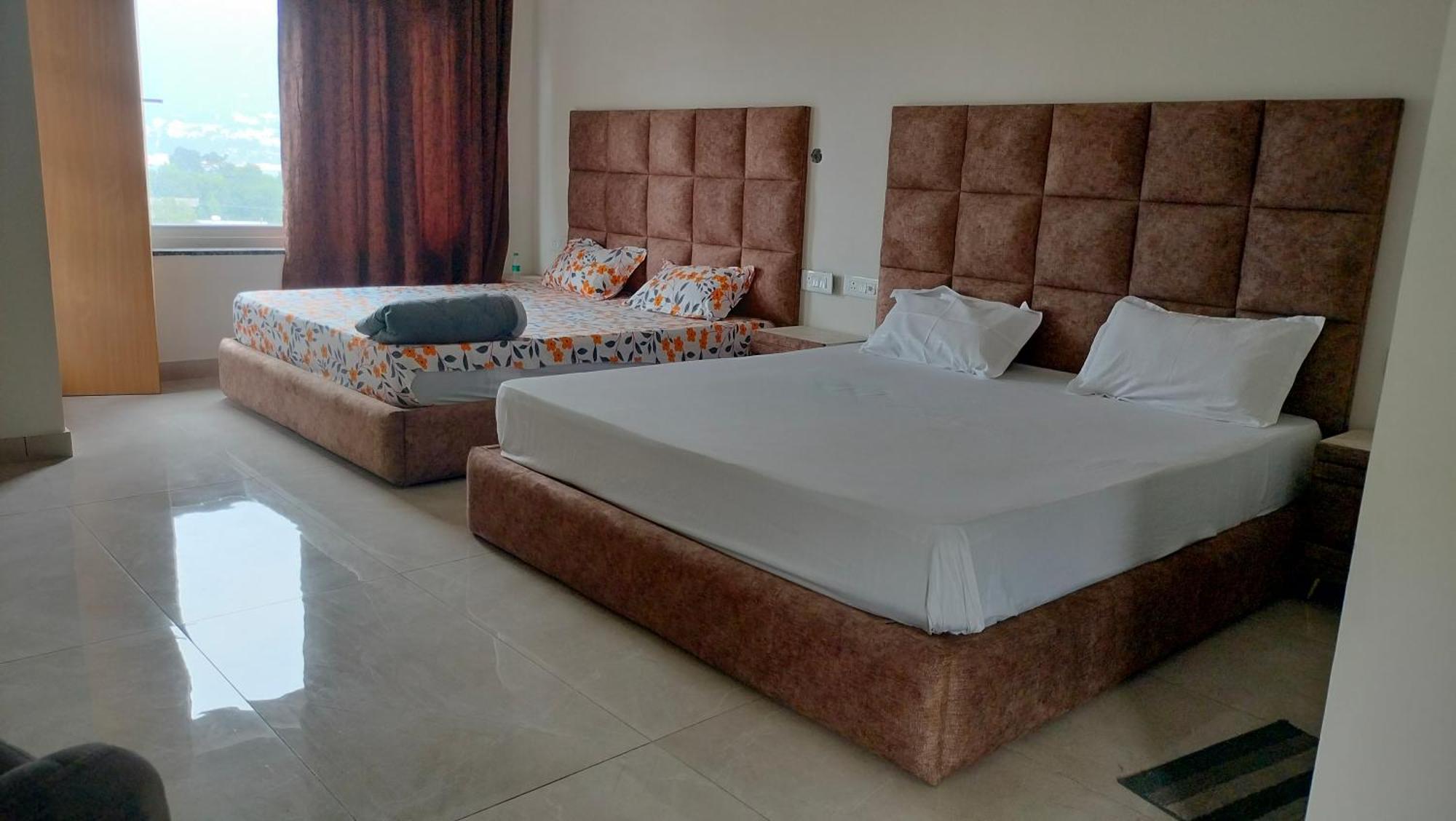 Govind Sagar View Hotel & Restaurant Bilaspur  Eksteriør billede